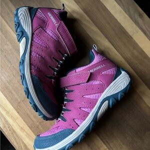 Merrell Big Girl’s Outback Low Hiking Shoe - Athletic Outdoor - Pink and Blue